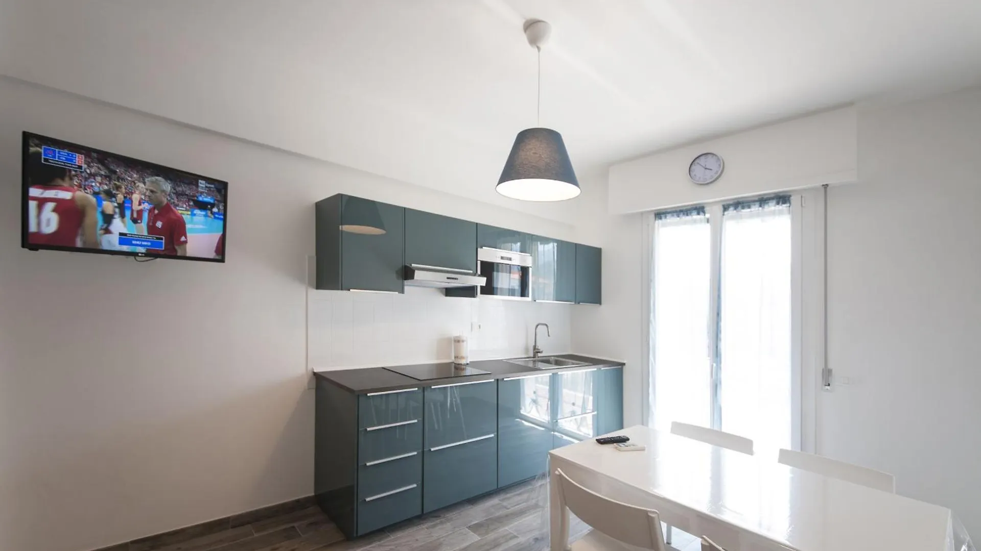 Cipriani 5A Rivieraholiday Pietra Ligure 0*,  Italy